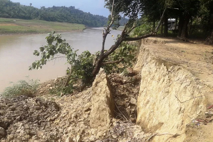 বান্দরবানে সাঙ্গুর ভাঙনে সবজির গ্রাম গোয়ালীখোলা বিলীন হওয়ার আশঙ্কা